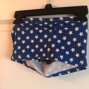 Crop top, size medium and color blue and white